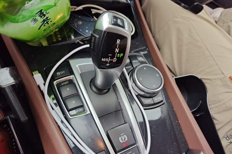 Used BMW 5 Series GT 2015 528i Leading Model Gear Lever