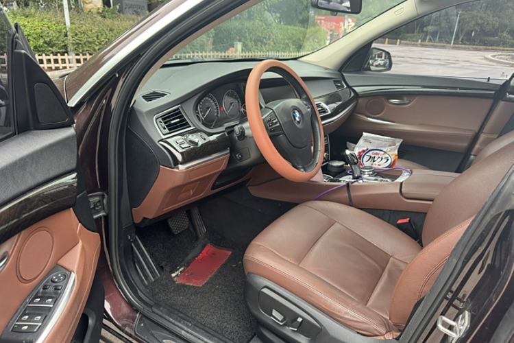 Used BMW 5 Series GT 2015 528i Leading Model Interior 2