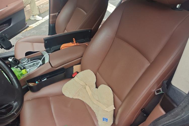 Used BMW 5 Series GT 2015 528i Leading Model Left Front Seat