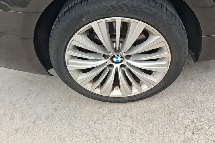 Used BMW 5 Series GT 2015 528i Luxury Edition Right Rear Wheel Hub