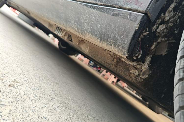 Used BMW 5 Series GT 2015 528i Luxury Edition Right Side Sill