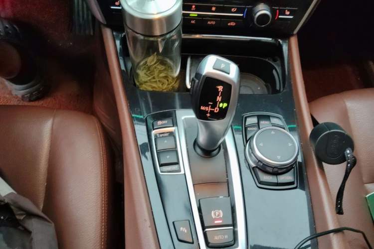 Used BMW 5 Series GT 2015 528i Leading Model Gear Lever