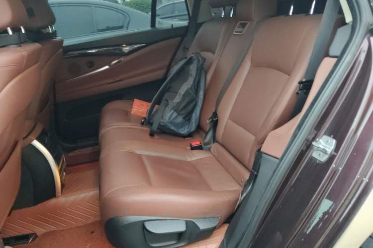 Used BMW 5 Series GT 2015 528i Leading Model Left Rear Seat