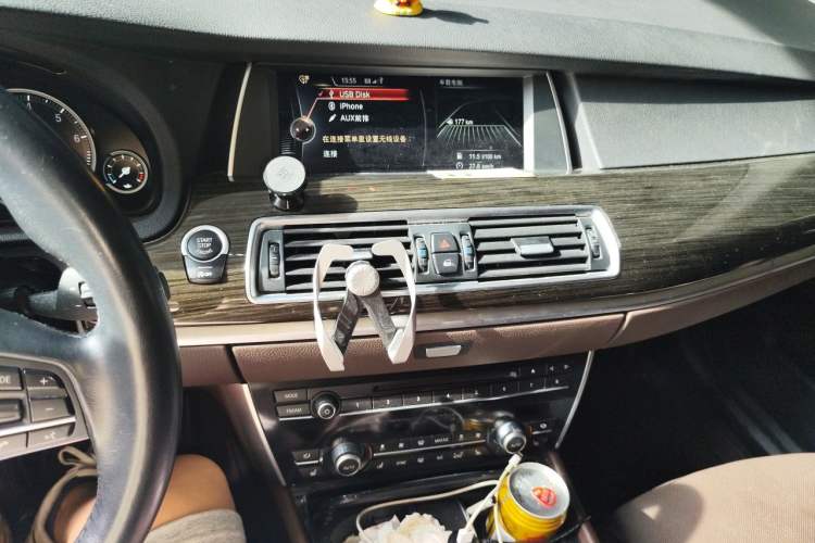 Used BMW 5 Series GT 2015 528i Luxury Edition Audio And AC Panel