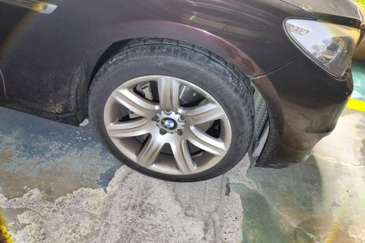 Used BMW 5 Series GT 2015 528i Luxury Edition Right Front Wheel Hub