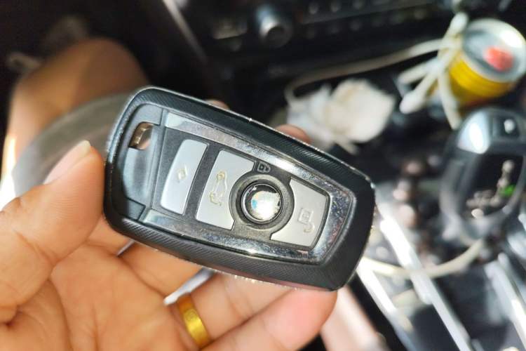 Used BMW 5 Series GT 2015 528i Luxury Edition Vehicle Key