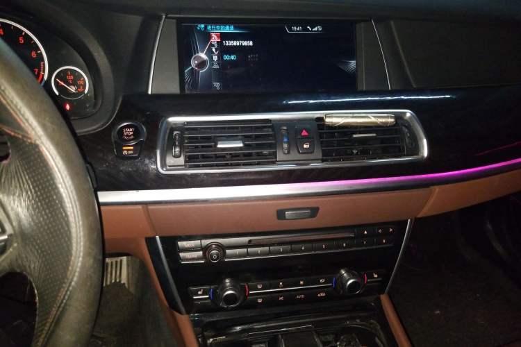 Used BMW 5 Series GT 2015 528i Leading Model Audio And AC Panel