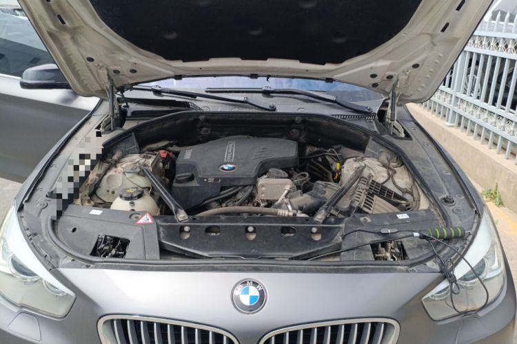 Used BMW 5 Series GT 2015 528i Leading Model Engine Bay