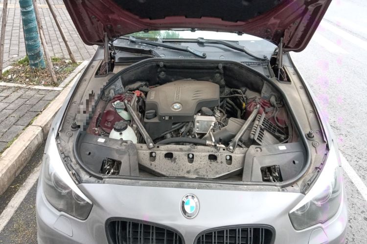 Used BMW 5 Series GT 2015 528i Leading Model Engine Bay