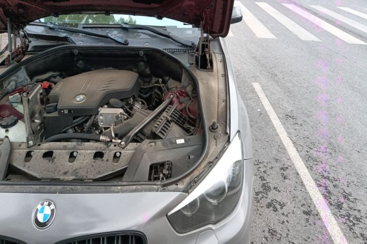 Used BMW 5 Series GT 2015 528i Leading Model Engine Bay Left