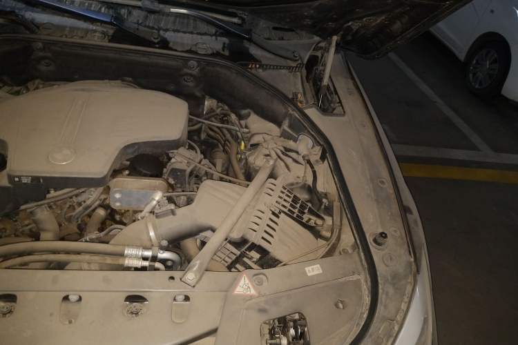 Used BMW 5 Series GT 2015 528i Leading Model Engine Bay Left