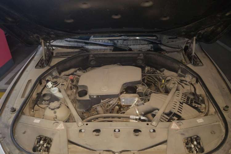 Used BMW 5 Series GT 2015 528i Leading Model Engine Bay