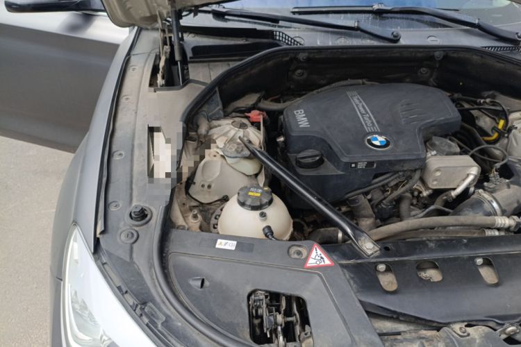 Used BMW 5 Series GT 2015 528i Leading Model Engine Bay Right