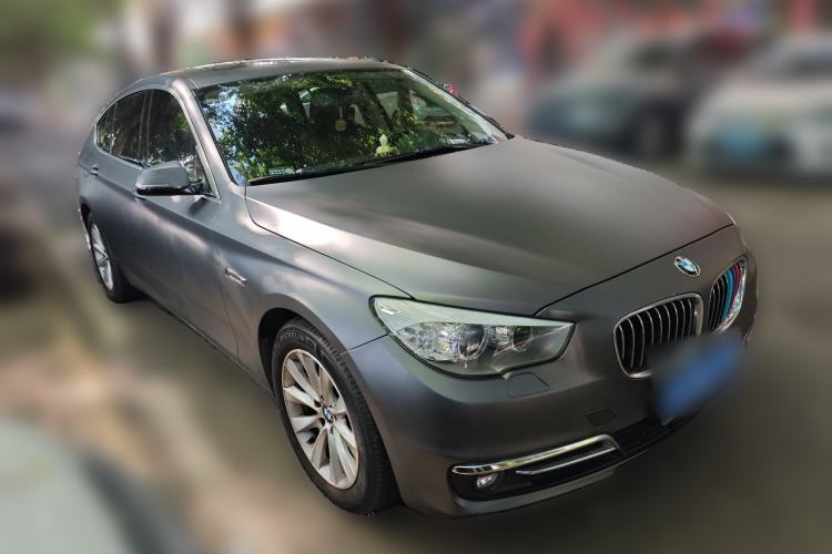 Used BMW 5 Series GT 2015 528i Leading Model Front Right 45 Deg