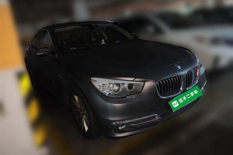 Used BMW 5 Series GT 2015 528i Leading Model Front Right 45 Deg