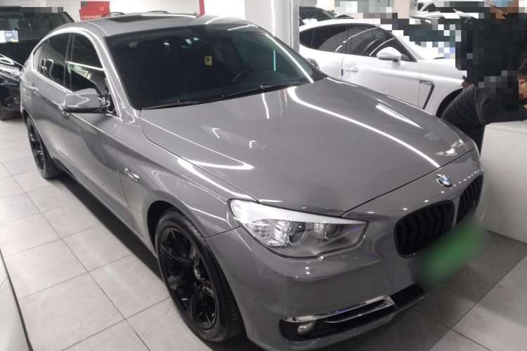 Used BMW 5 Series GT 2015 528i Luxury Edition Front Right 45 Deg