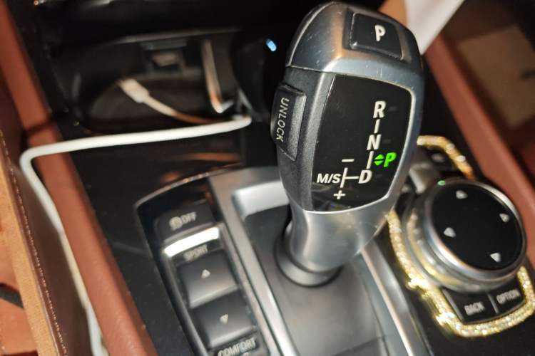 Used BMW 5 Series GT 2015 528i Leading Model Gear Lever