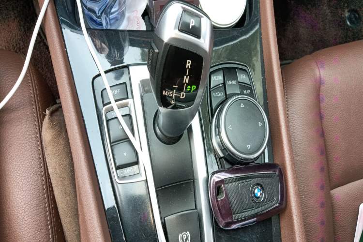 Used BMW 5 Series GT 2015 528i Leading Model Gear Lever