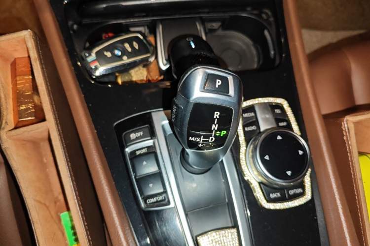 Used BMW 5 Series GT 2015 528i Leading Model Gear Lever