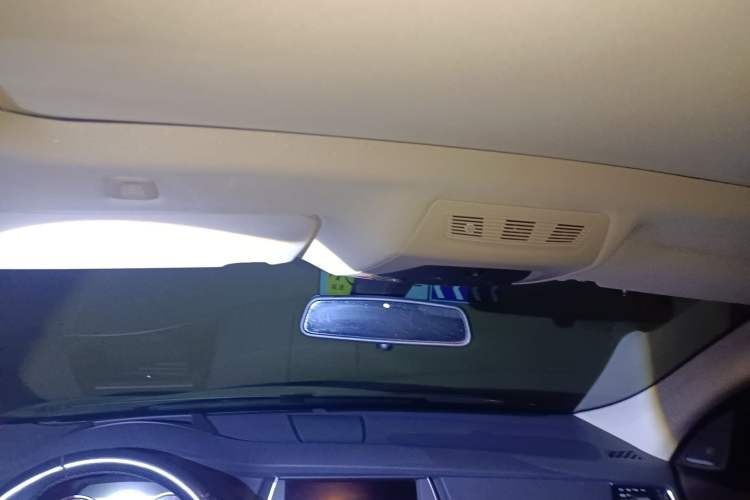 Used BMW 5 Series GT 2015 535i Luxury Edition Headliner