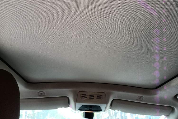Used BMW 5 Series GT 2015 528i Leading Model Headliner