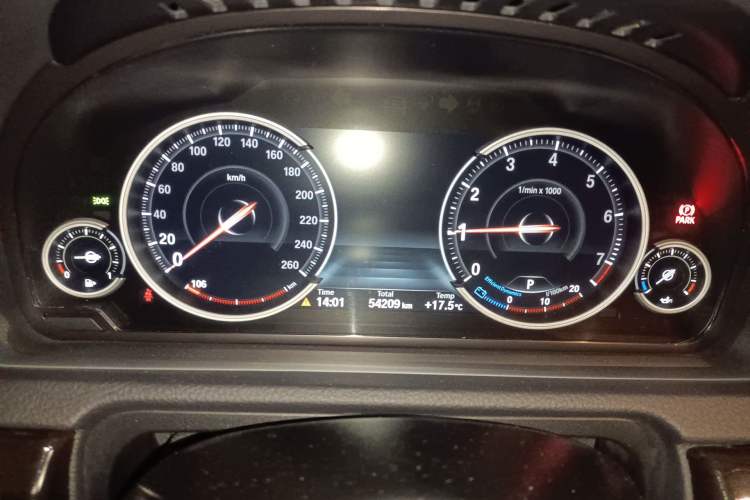 Used BMW 5 Series GT 2015 535i Luxury Edition Instrument Cluster