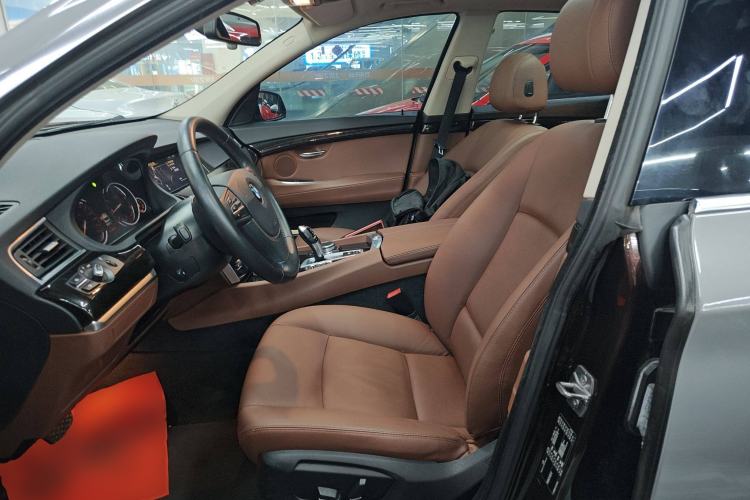 Used BMW 5 Series GT 2015 528i Leading Model Left Front Seat