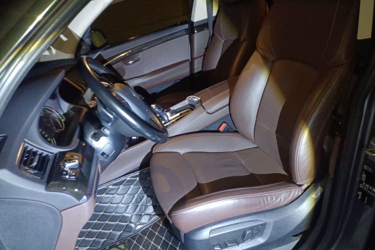 Used BMW 5 Series GT 2015 535i Luxury Edition Left Front Seat