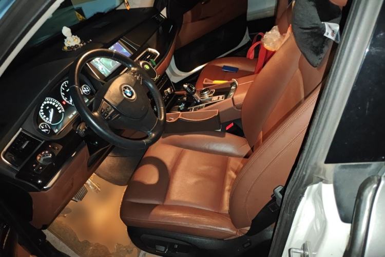 Used BMW 5 Series GT 2015 528i Leading Model Left Front Seat