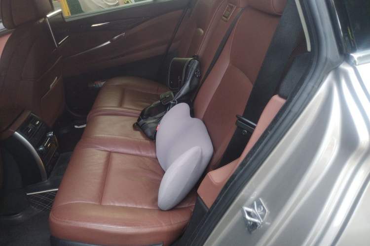 Used BMW 5 Series GT 2015 535i Luxury Edition Left Rear Seat