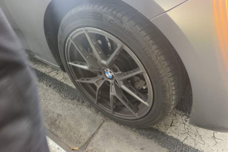 Used BMW 5 Series GT 2015 528i Leading Model Right Front Wheel Hub