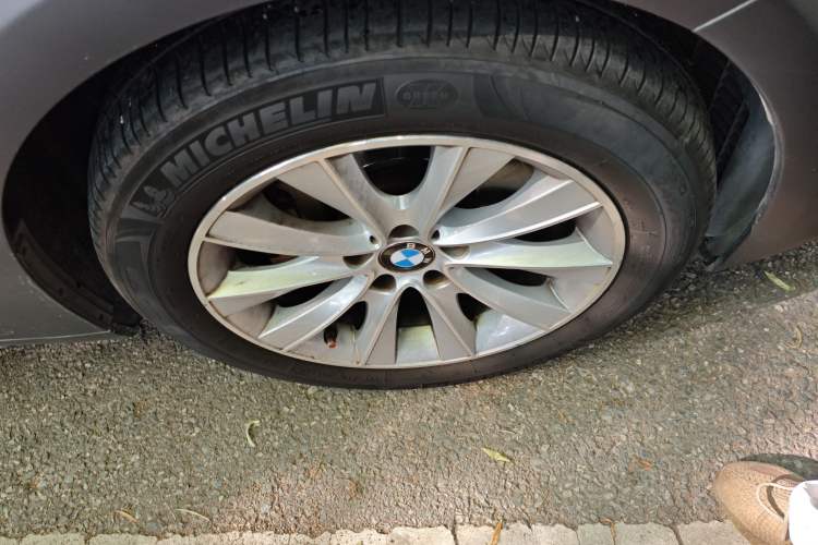 Used BMW 5 Series GT 2015 528i Leading Model Right Front Wheel Hub