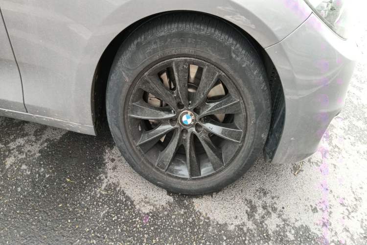 Used BMW 5 Series GT 2015 528i Leading Model Right Front Wheel Hub
