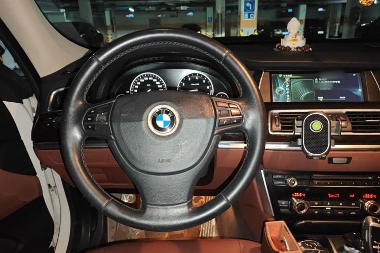 Used BMW 5 Series GT 2015 528i Leading Model Steering Wheel