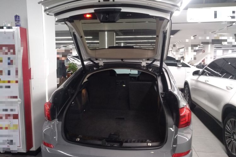 Used BMW 5 Series GT 2015 528i Luxury Edition Trunk