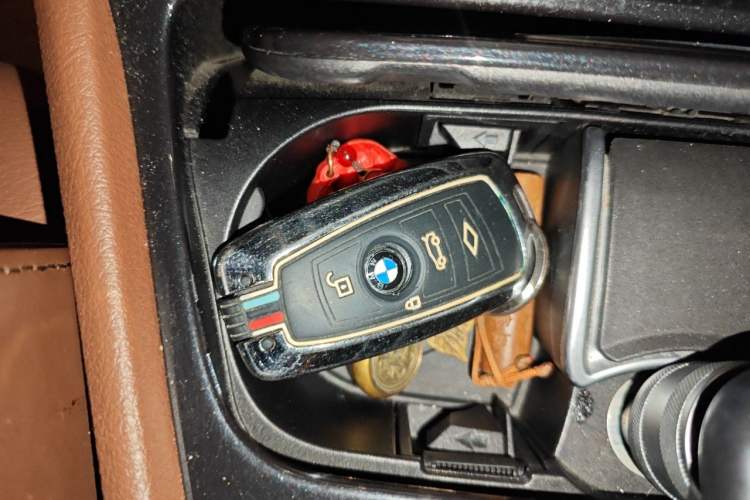 Used BMW 5 Series GT 2015 528i Leading Model Vehicle Key