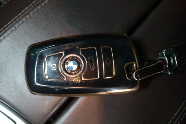 Used BMW 5 Series GT 2015 528i Luxury Edition Vehicle Key