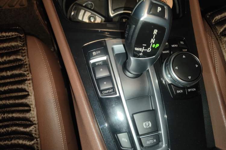 Used BMW 5 Series GT 2015 528i Leading Model Gear Lever