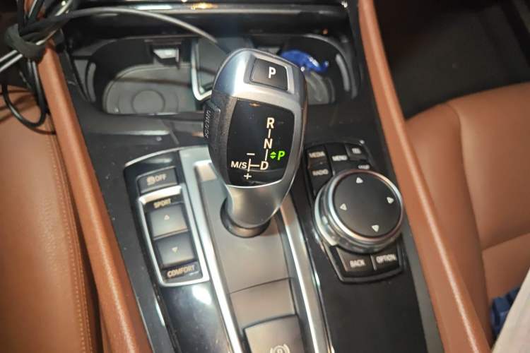 Used BMW 5 Series GT 2015 528i Leading Model Gear Lever