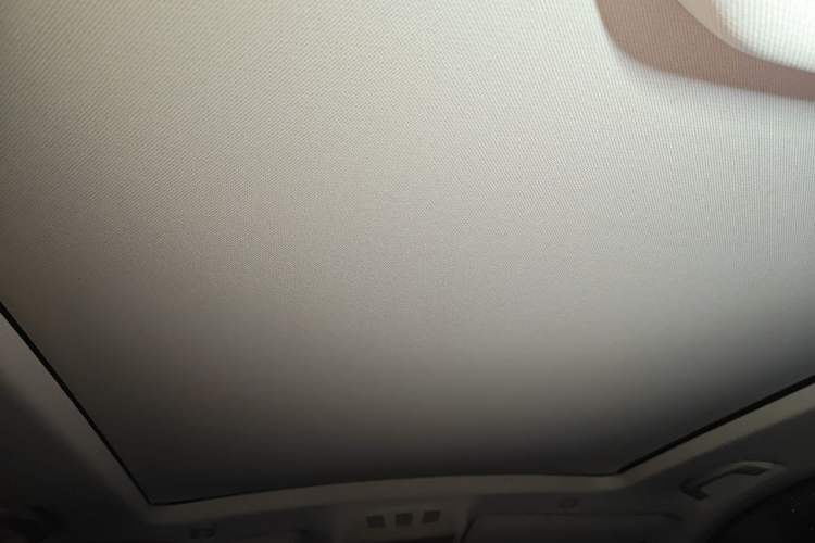 Used BMW 5 Series GT 2015 528i Leading Model Headliner