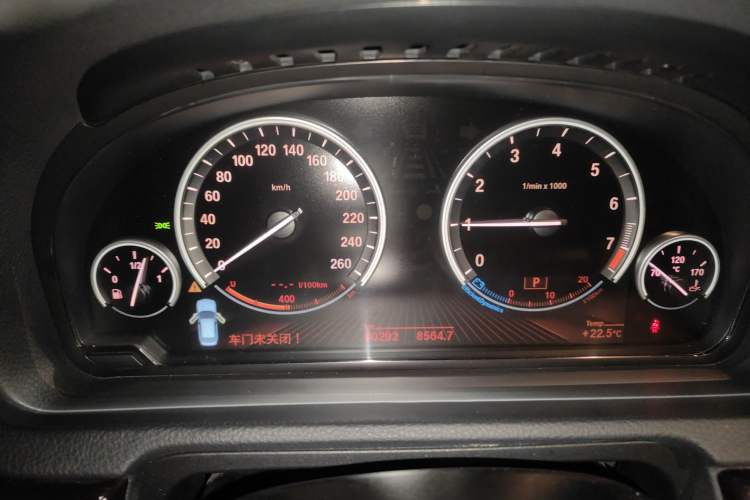 Used BMW 5 Series GT 2015 528i Leading Model Instrument Cluster