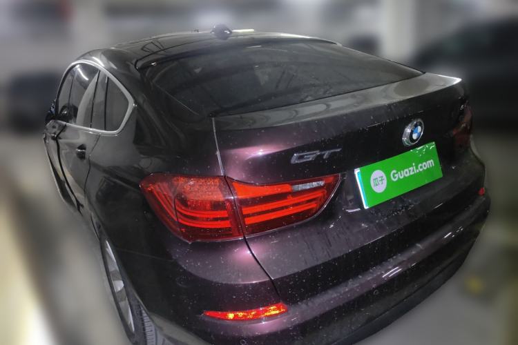 Used BMW 5 Series GT 2015 528i Leading Model Rear Left 45 Deg