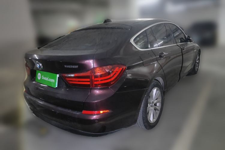 Used BMW 5 Series GT 2015 528i Leading Model Rear Right 45 Deg