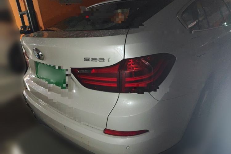 Used BMW 5 Series GT 2015 528i Leading Model Rear Right 45 Deg