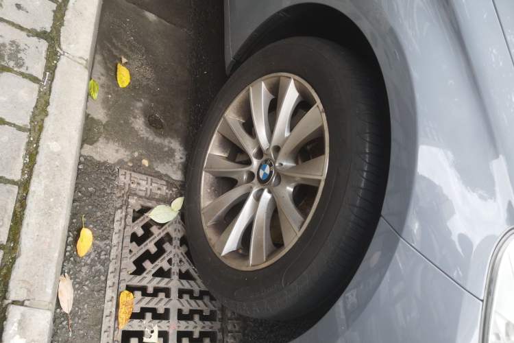 Used BMW 5 Series GT 2015 528i Leading Model Right Front Wheel Hub
