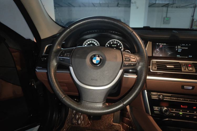 Used BMW 5 Series GT 2015 528i Leading Model Steering Wheel