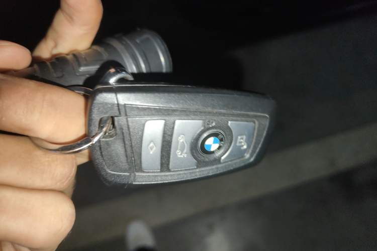 Used BMW 5 Series GT 2015 528i Leading Model Vehicle Key