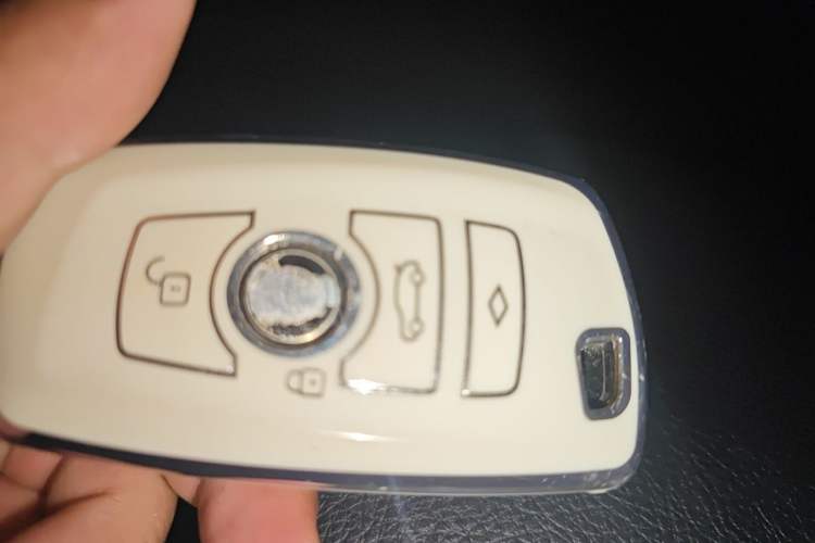 Used BMW 5 Series GT 2015 528i Leading Model Vehicle Key