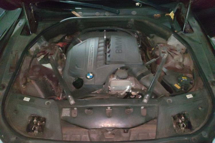 Used BMW 5 Series GT 2015 535i Leading Model Engine Bay