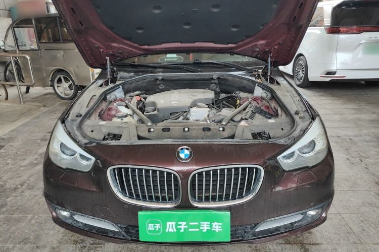 Used BMW 5 Series GT 2015 528i Leading Model Engine Bay